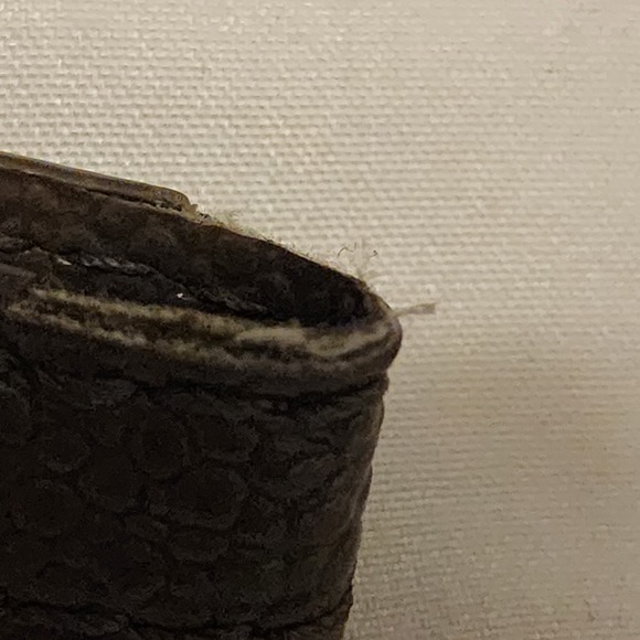 Vintage Jennifer Lopez Pebbled Grey Wristlet - Picture 3 of 9